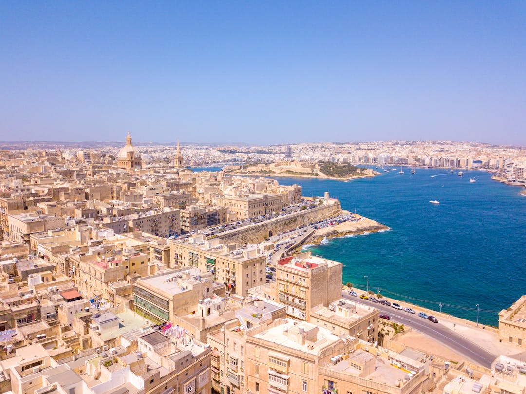 Looking for an exciting new job opportunity abroad? We have got the perfect spot for you: The sunny island of Malta!